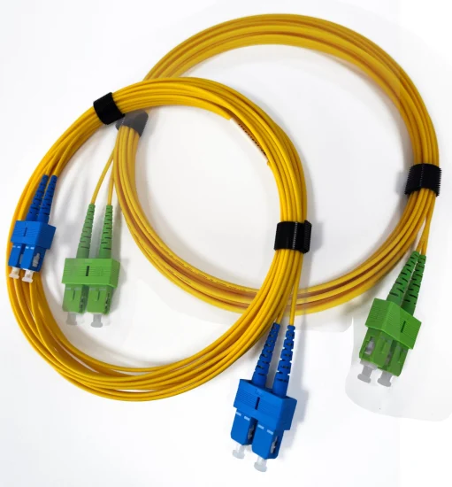 Indoor Soft Cable Duplex 0.3mm Scupc-Lcupc Sm Fiber Optic Patch Cord